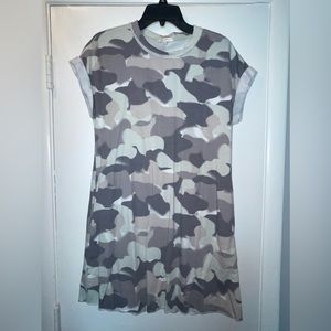 Camo dress- never worn- it’s just been hanging in the closet